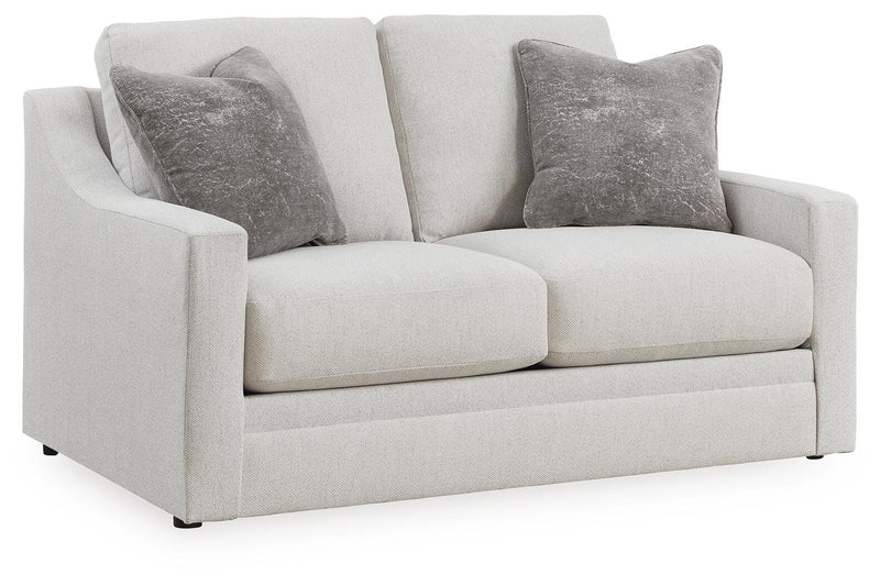 Maitelynn Loveseat image