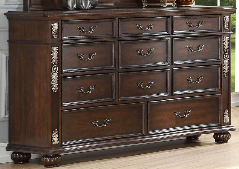 New Classic Maximus Dresser in Madeira